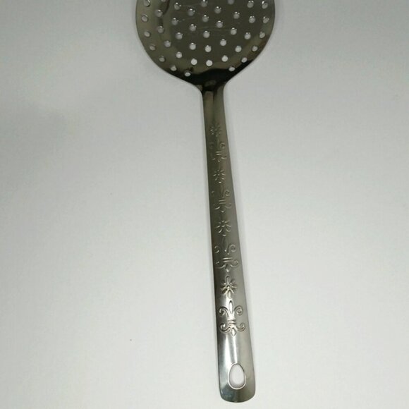 Stainless Steel Cooking Skimmer Medium Size Floral Design on Handle - Picture 3 of 6